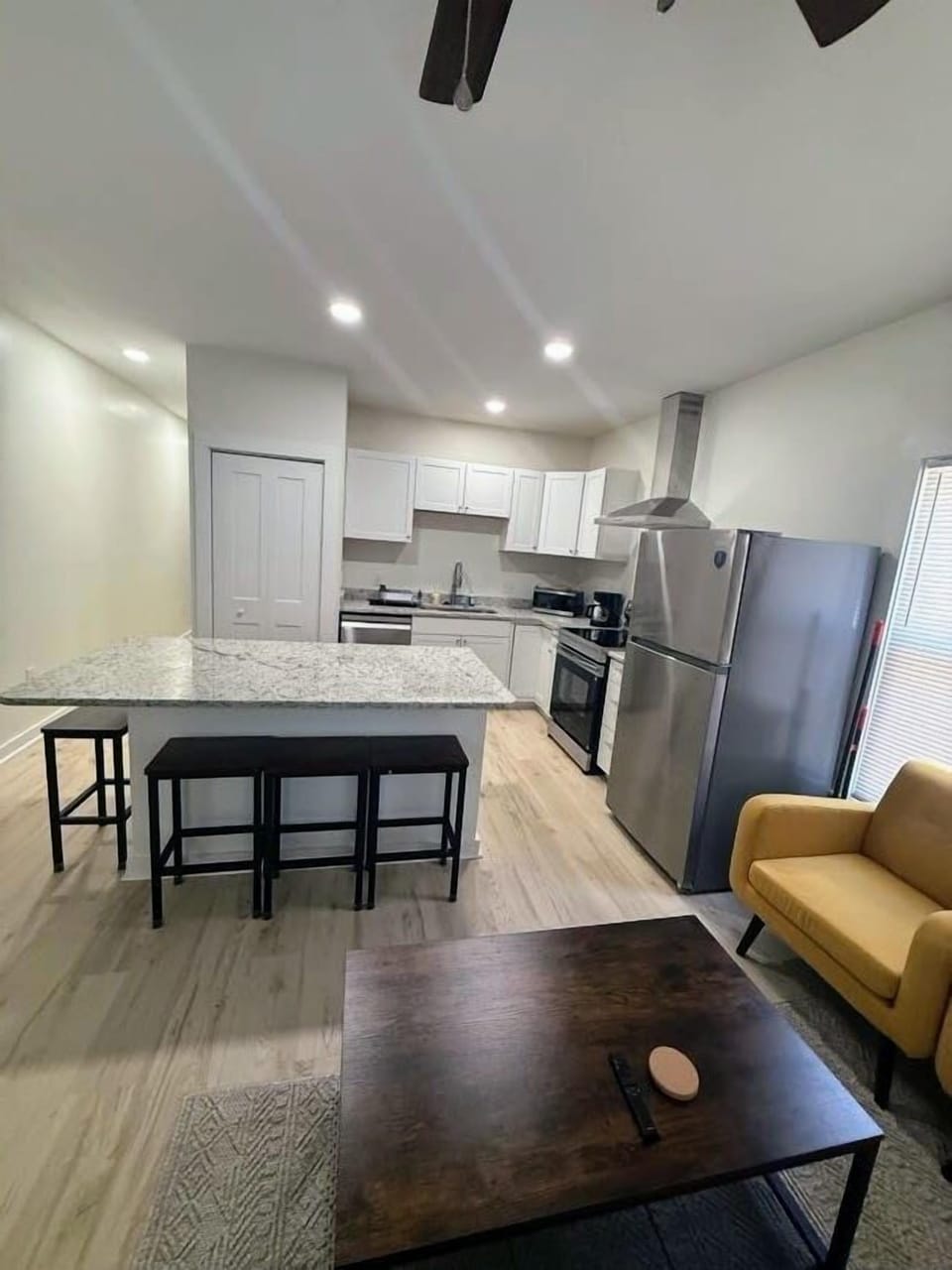 Kitchen Area with Island Seating