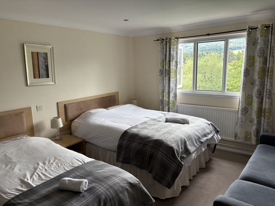 Standard Triple Room, Ensuite, River View | Free WiFi