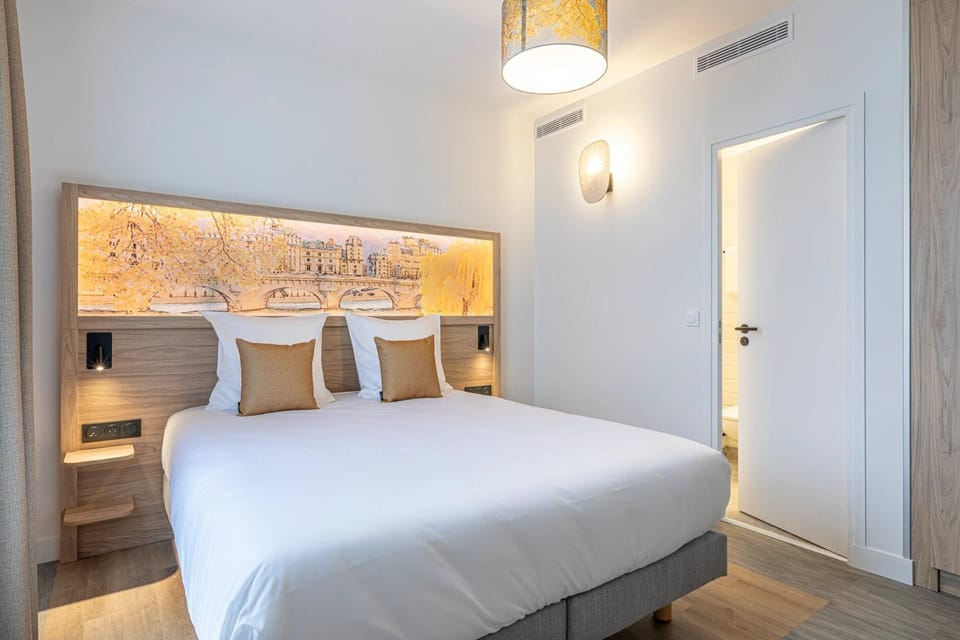 Signature Double Room | Premium bedding, desk, laptop workspace, free WiFi