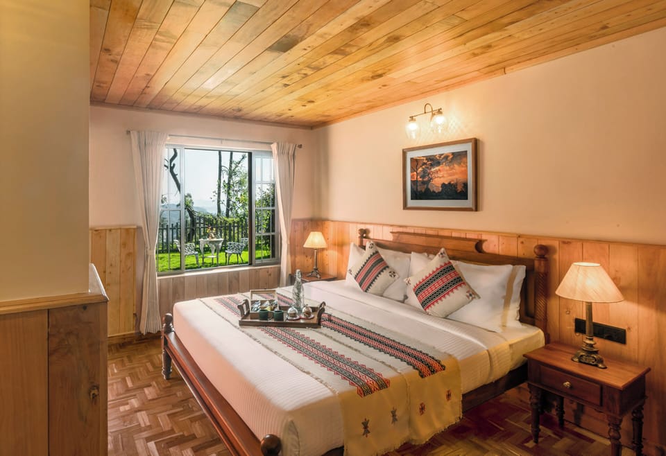Royal Room | In-room safe, blackout drapes, soundproofing, iron/ironing board