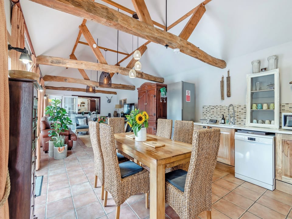 Open plan living space | The Cottage - Whitmoor Farm, Woking, near Guildford