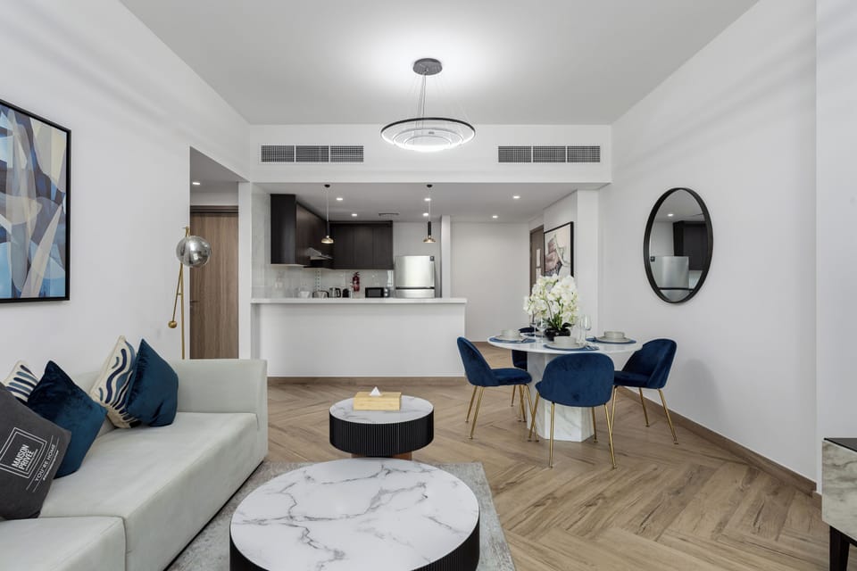 Deluxe Apartment, Non Smoking | Living area