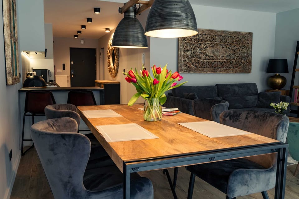 Fully equipped kitchenette with a dining area.