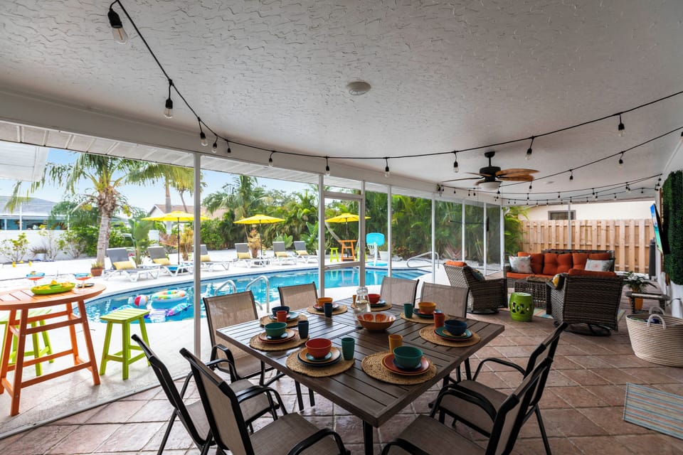 Outdoor dining