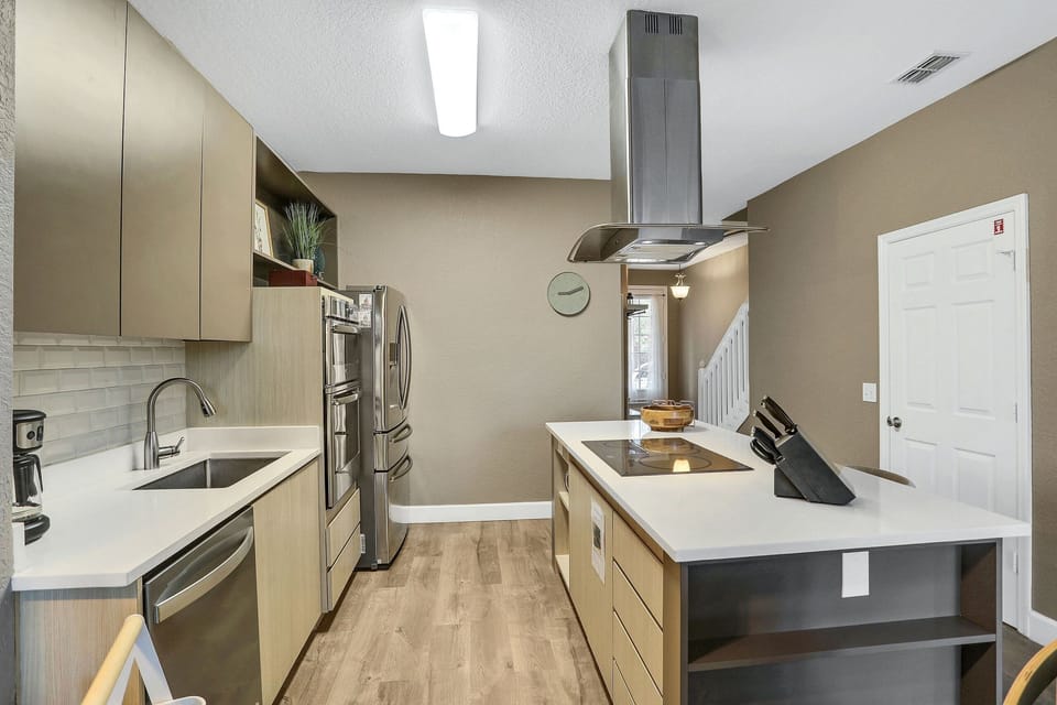 Kitchen or kitchenette
