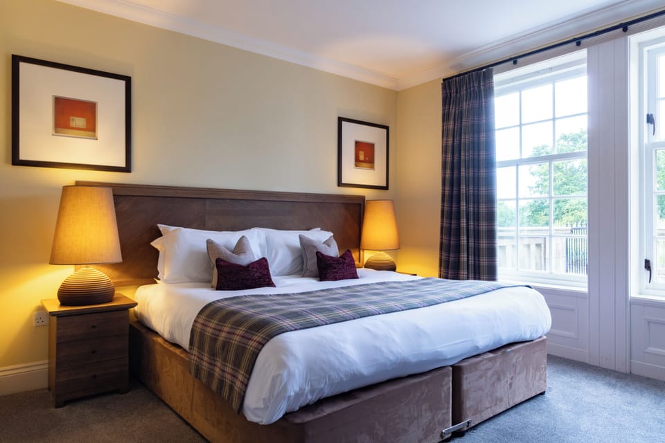 Superior Apartment, Golf View | Soundproofing, iron/ironing board, travel crib, free WiFi