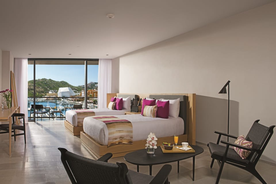 1 bedroom, premium bedding, down comforters, pillowtop beds