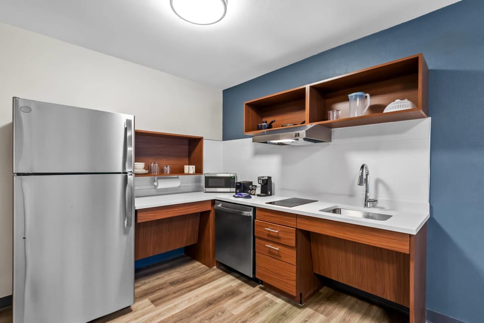 Room, 1 King Bed, Accessible, Non Smoking | Iron/ironing board, free WiFi