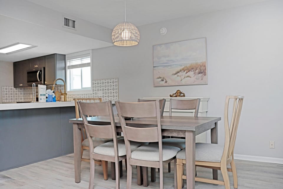 House, Multiple Beds (Casita Azul) | Dining
