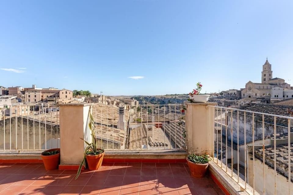 Deluxe Double Room, City View | Terrace/patio