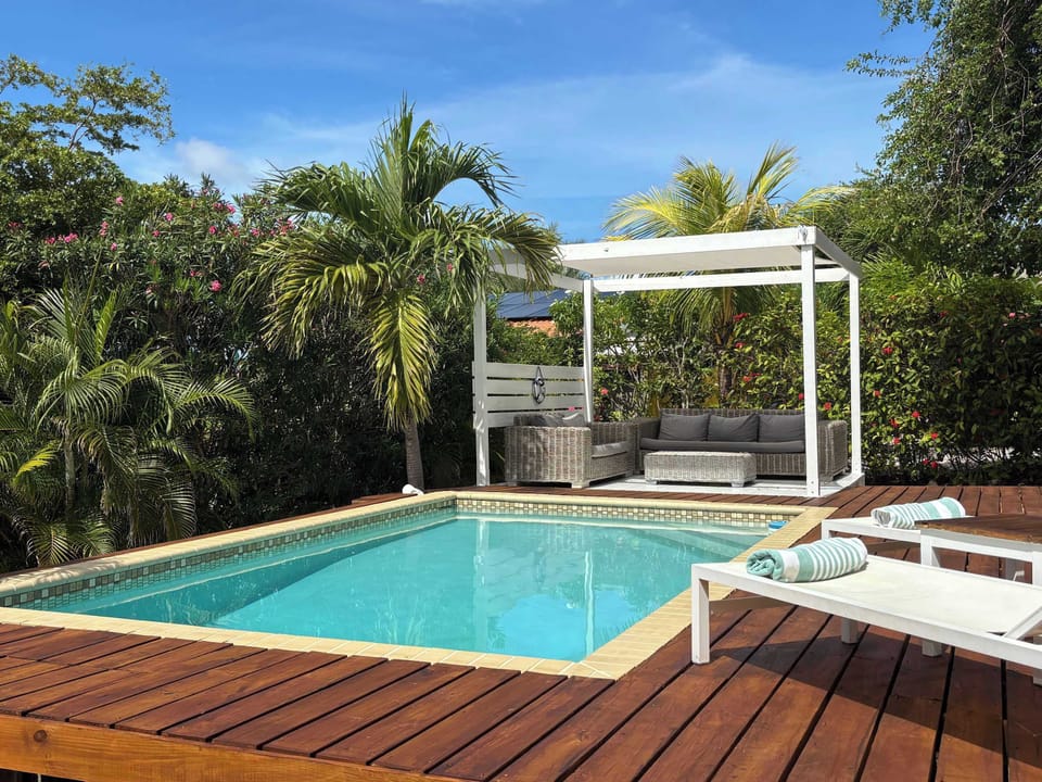 Private pool