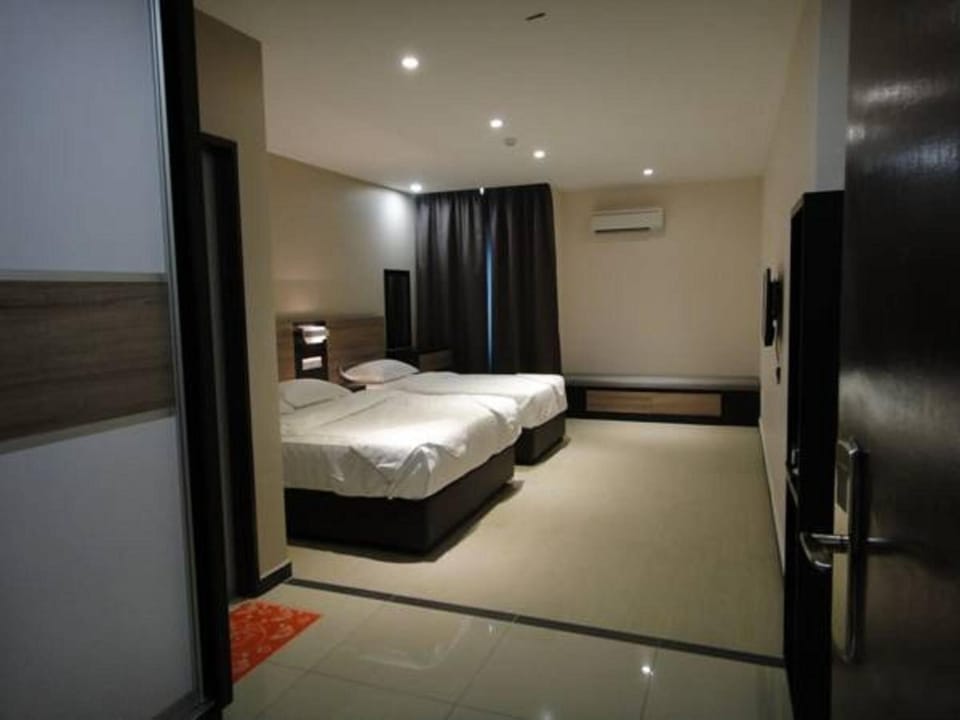 Desk, WiFi (free), bed sheets