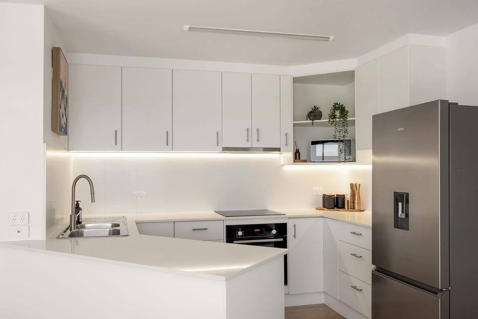 Fully equipped kitchen.