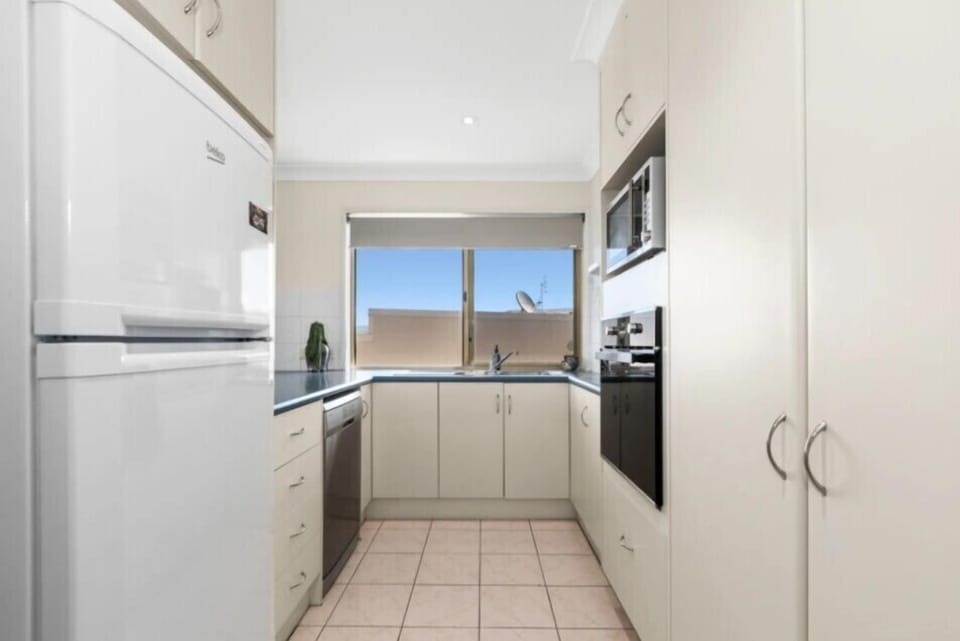 Well-equipped kitchen, perfect for preparing meals during your stay.