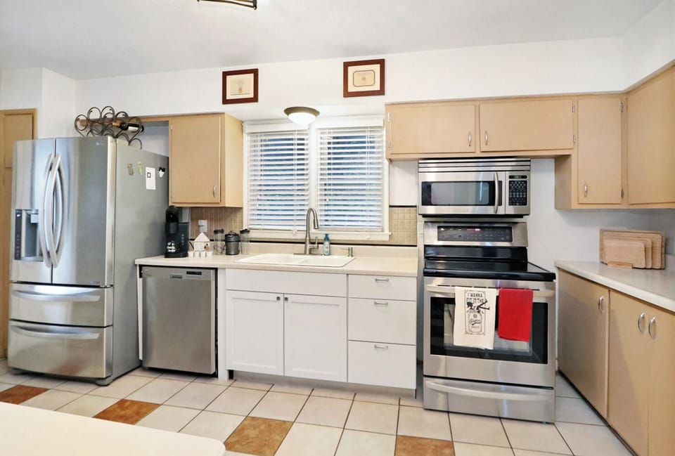 Kitchen + Starbucks Coffee + Tea