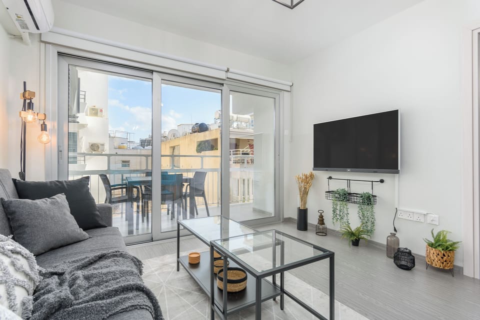 Apartment, City View | City view