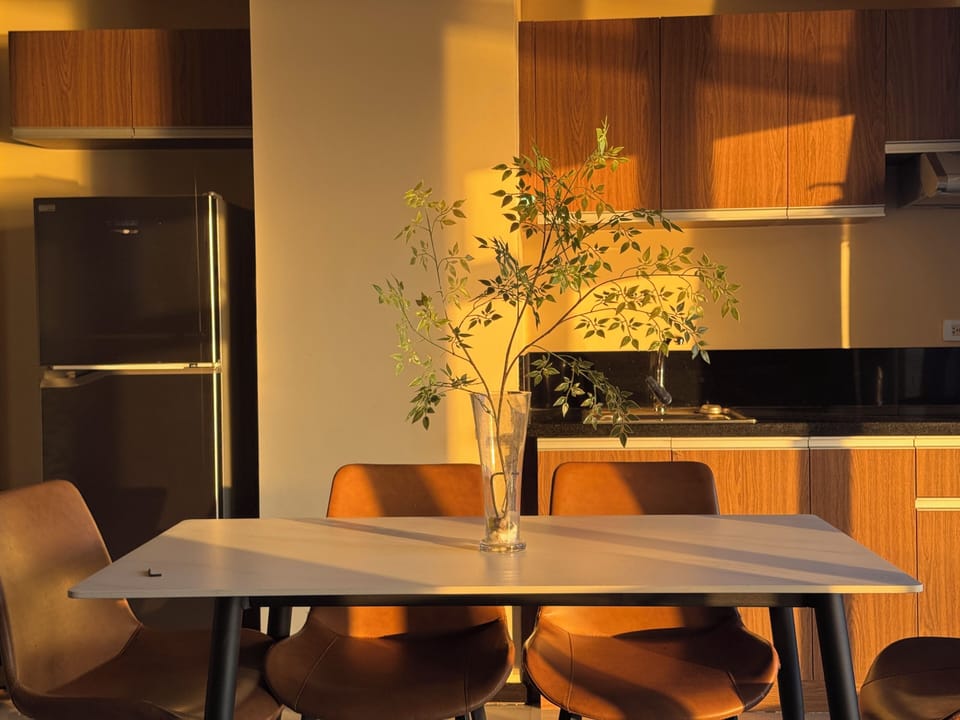 Family Condo, Sea View | Living area