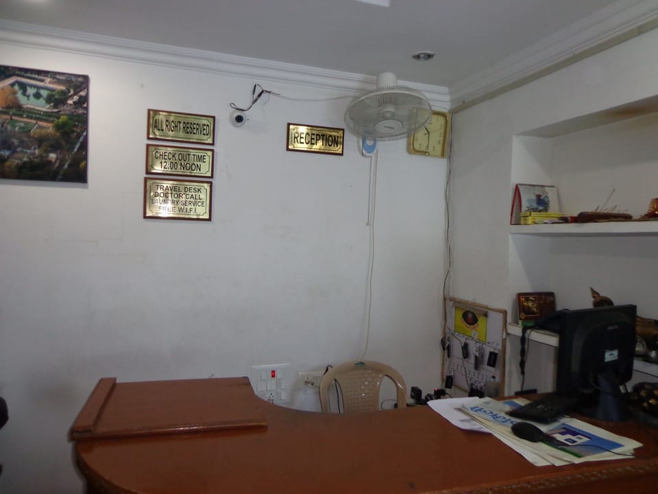 Deluxe Non AC Room | Desk, rollaway beds (surcharge), WiFi (free)