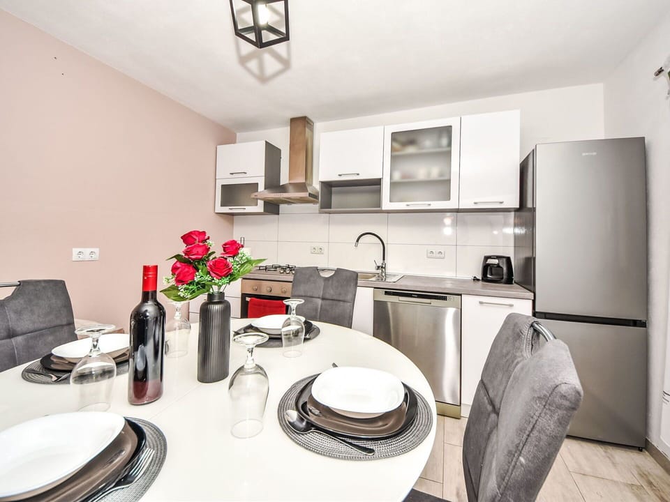 Furniture, Interior Design, Home, Room, Apartment, Chair, Living Room, Cabinetry, Pillow, Kitchen & Dining Room Table