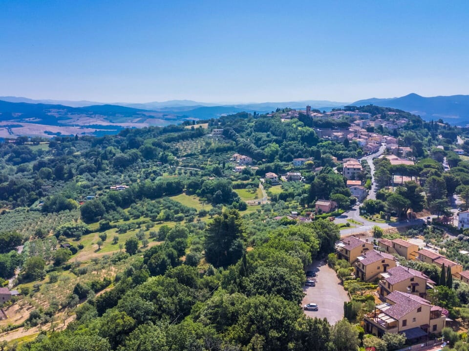 Nature, Vegetation, Horizon, Natural Landscape, Landscape, Hill, Highland, Bird'S-Eye View, Residential Area, Rural Area