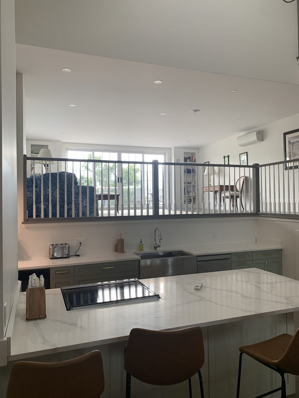 Spry Seven - 2 bedroom, 2 1/2 bathroom, multi-level, stunning views | Private kitchen | Microwave