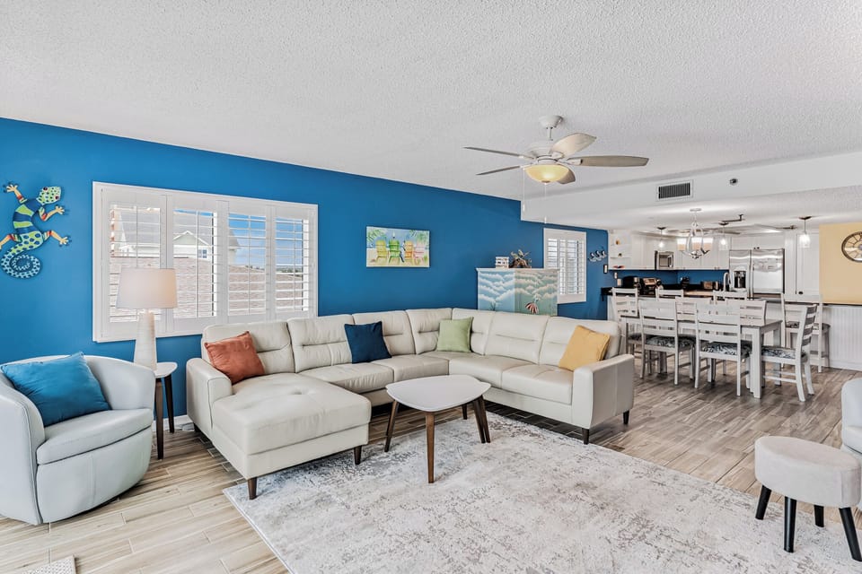 JC Resorts Sand Dollar 311 Living Room Indian Shores-3(2048 Pixels)11