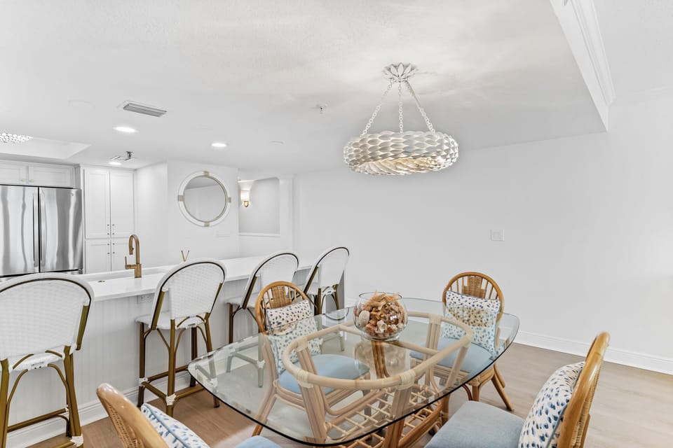 JC Resorts Sand Dollar 406 Dining Room Indian Shores-2(2048 Pixels)13