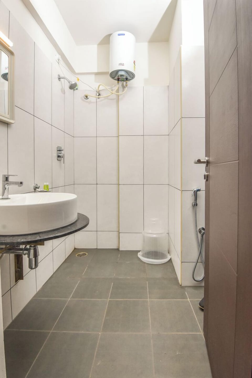 Shower, towels, soap, shampoo