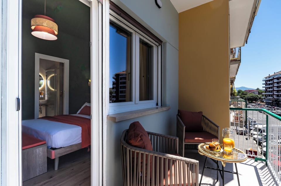Classic Room | Desk, laptop workspace, WiFi (free), bed sheets