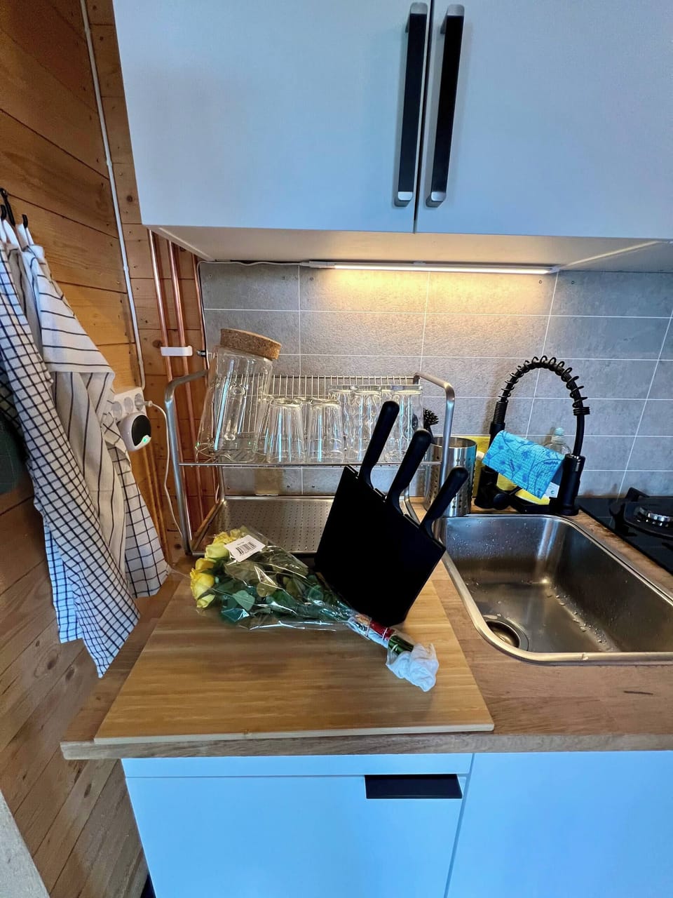 Cabin, 1 Bedroom, Accessible, Balcony | Private kitchen