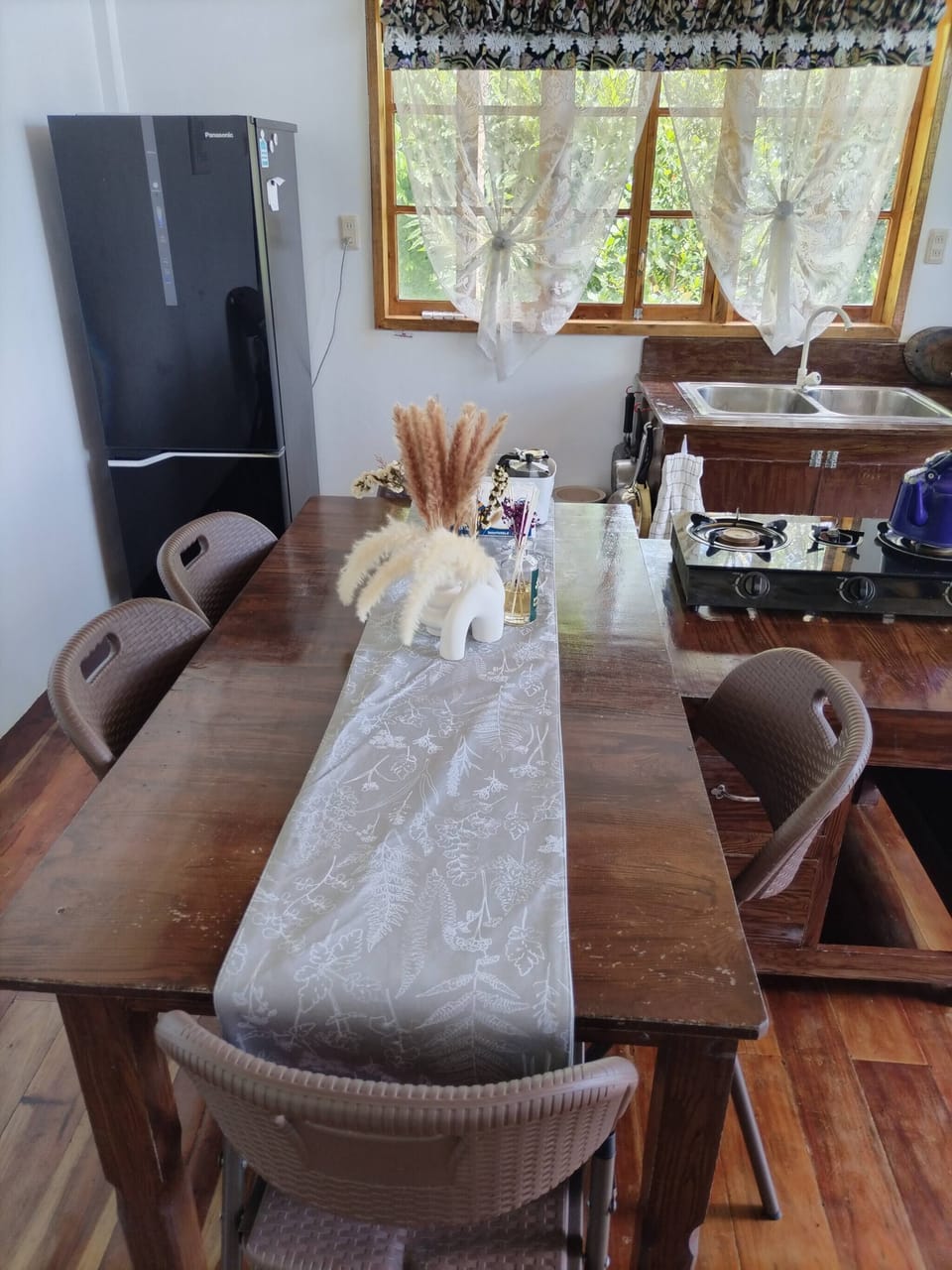 House, 1 Bedroom, Patio, Mountain View | Dining room