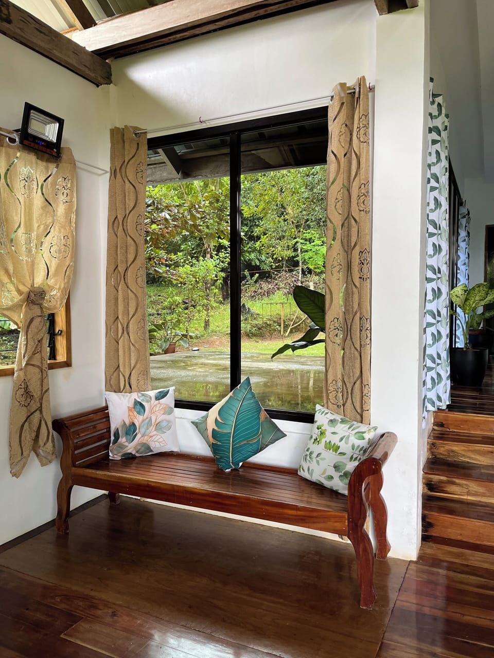 House, 1 Bedroom, Patio, Mountain View | Living room