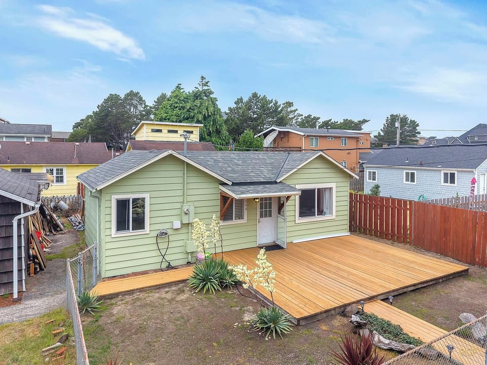 250721North Shore Cottage-15