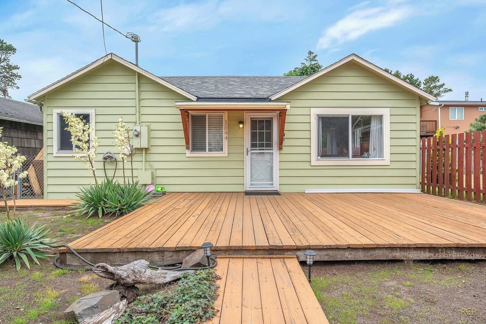250721North Shore Cottage-18