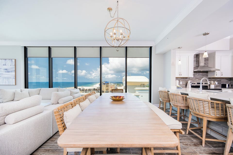 Dinner with a stunning view, perfect for enjoying meals and creating lasting memories
