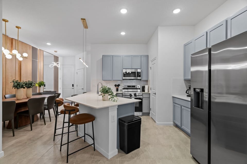 Fully-equipped kitchen