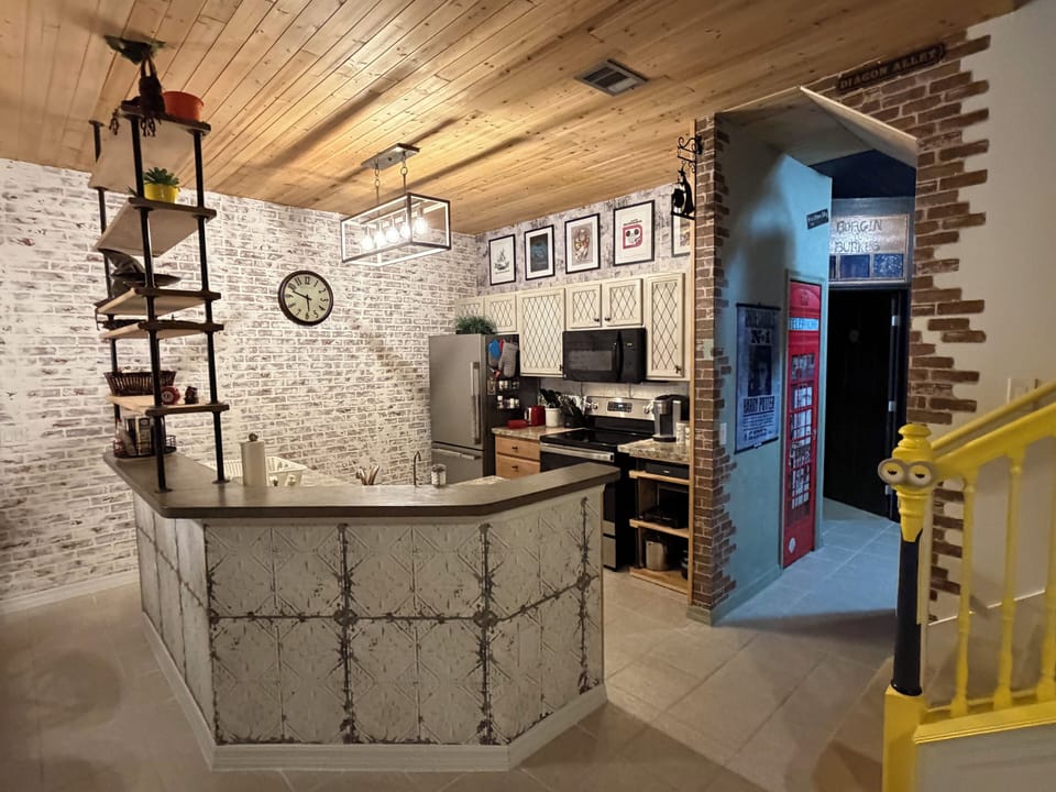 Kitchen with island