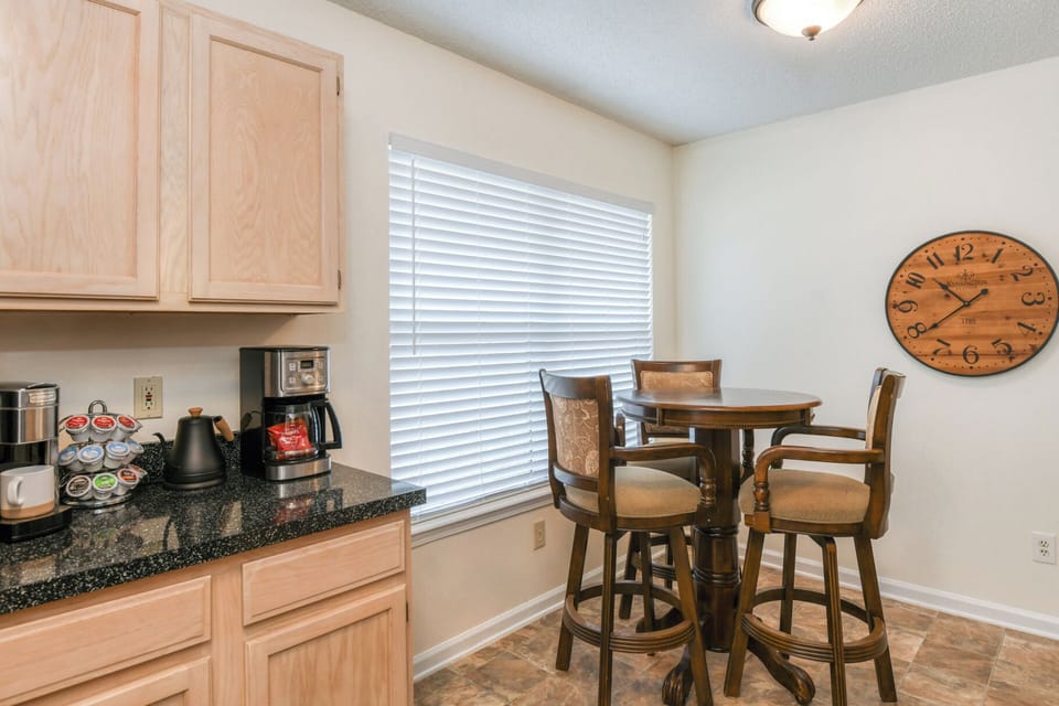 The breakfast nook and the coffee station will ensure you enjoy your morning coffe just the way you like it