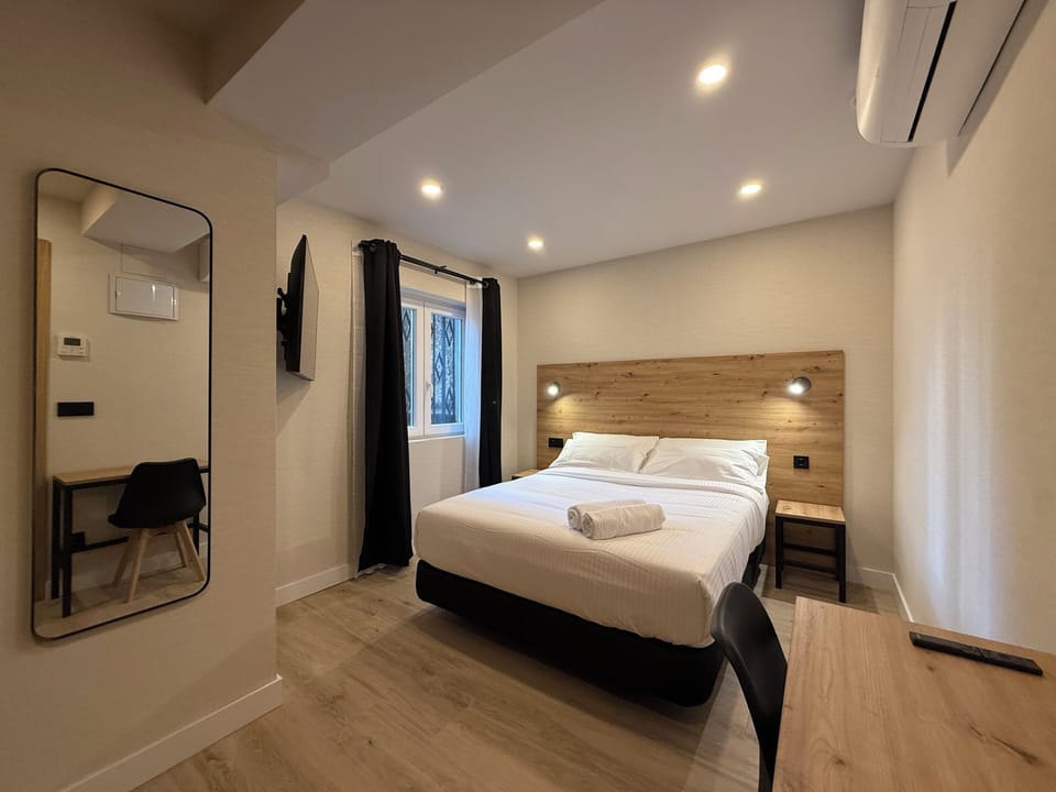 Standard Double Room | In-room safe, desk, blackout drapes, free WiFi