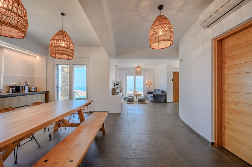 Villa, 5 Bedrooms, Private Pool, Sea View | In-room dining