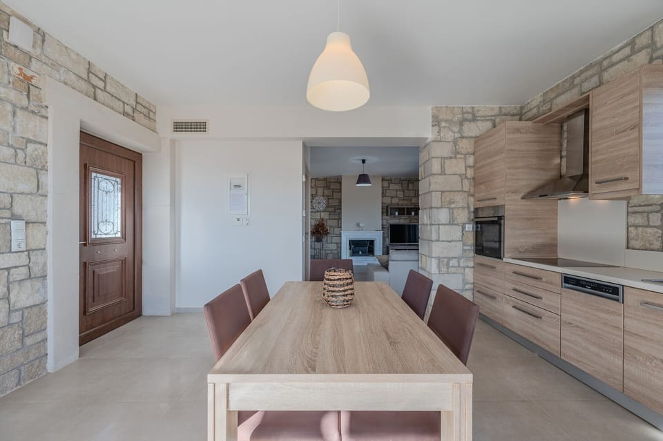 Villa, 3 Bedrooms, 2 Bathrooms, Sea View | In-room dining
