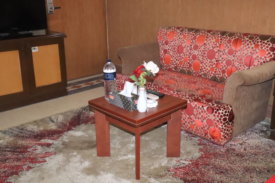 Luxury Double Room, Air conditioning | In-room safe, desk, laptop workspace, soundproofing