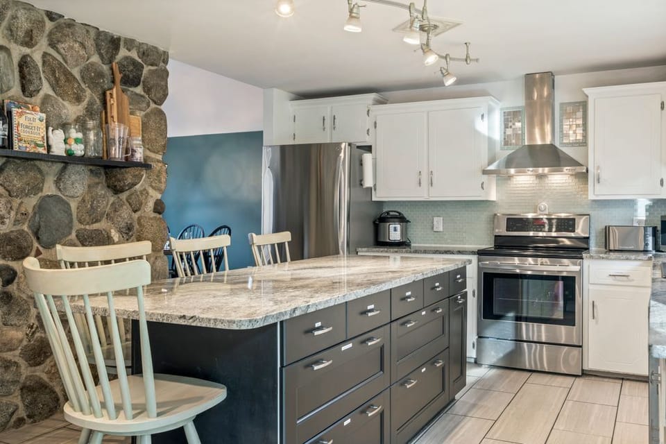 Full Stocked Chef's Kitchen