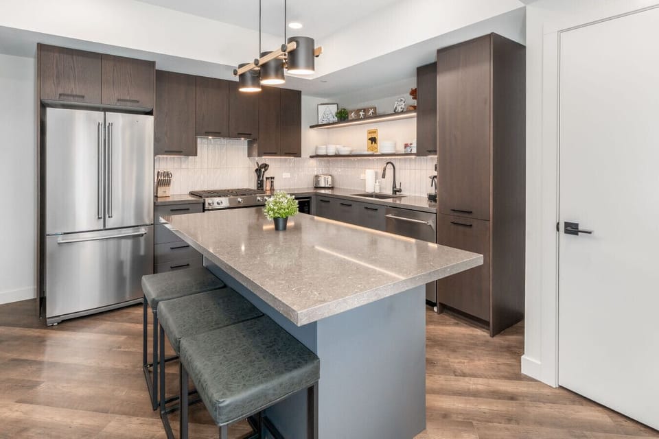 Fully Equipped Chef’s Kitchen