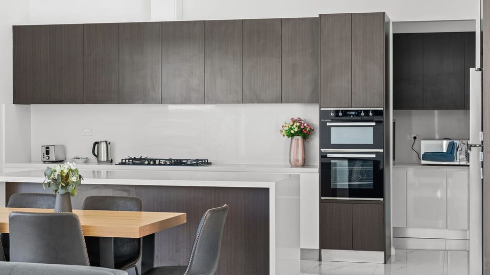 Spotlight on the Pristine White Kitchen