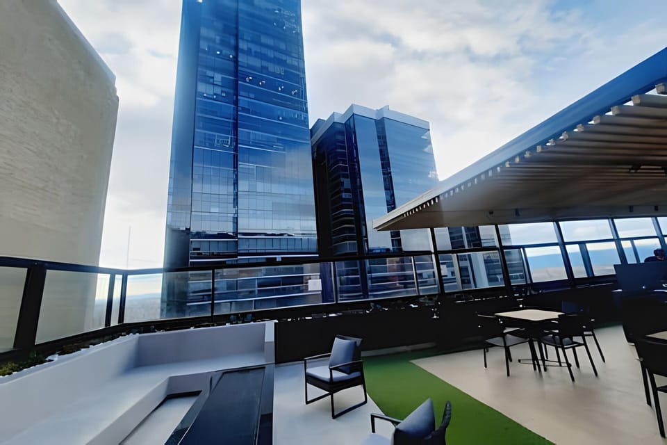 Apartment | Outdoor dining