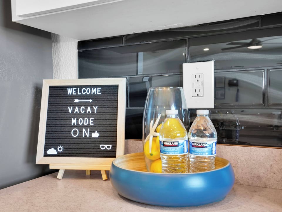 Splash, snack, relax - your ultimate vacay starts here!