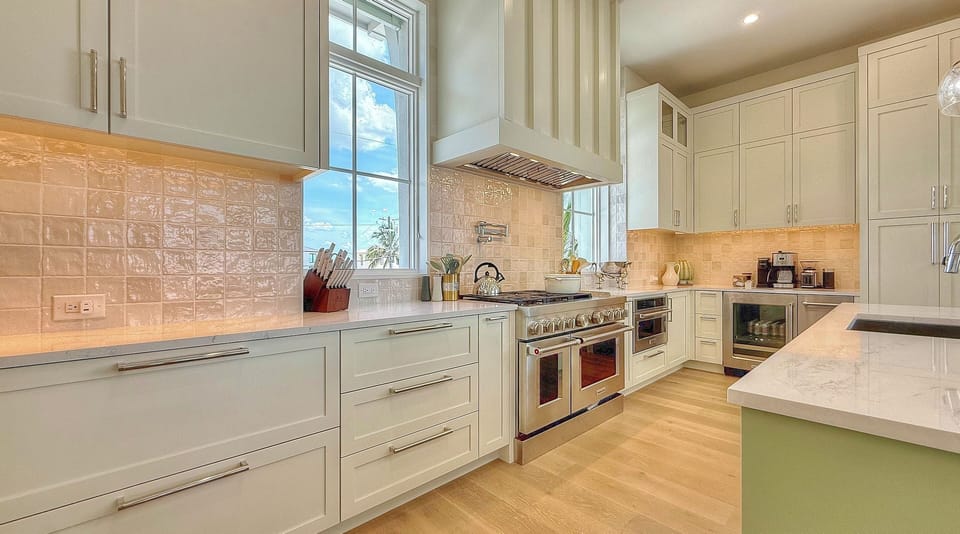 Jeff and Gina Properties - Seaview Sensation (SVS) - Fort Myers Beach - 5 Bedroom - 5 Bathroom - 1 Half Bathroom - Beach Front - Water Views - Gulf of America Views