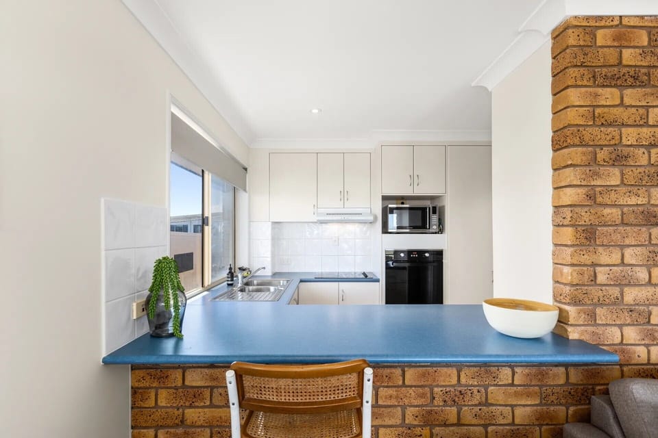 Apartment, 2 Bedrooms, Balcony, Partial Ocean View | Private kitchen | Electric kettle