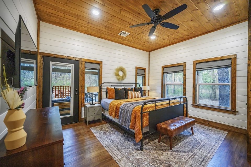 2nd King Bedroom